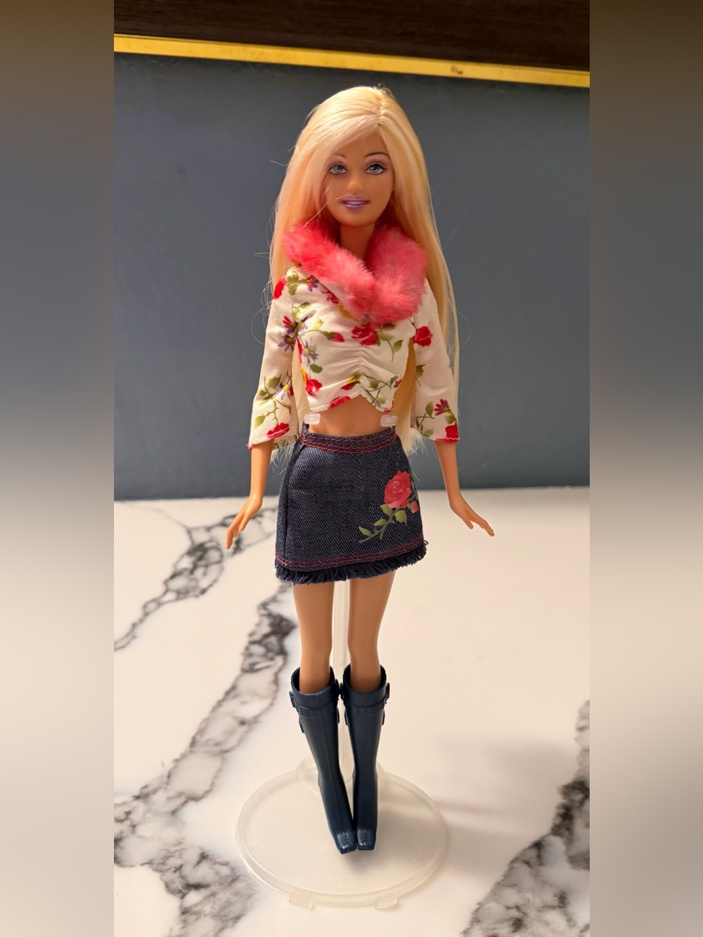 VTG2003 Mattel Really Rosy Barbie Doll Floral CropTop Pink Fur Collar Navy Skirt